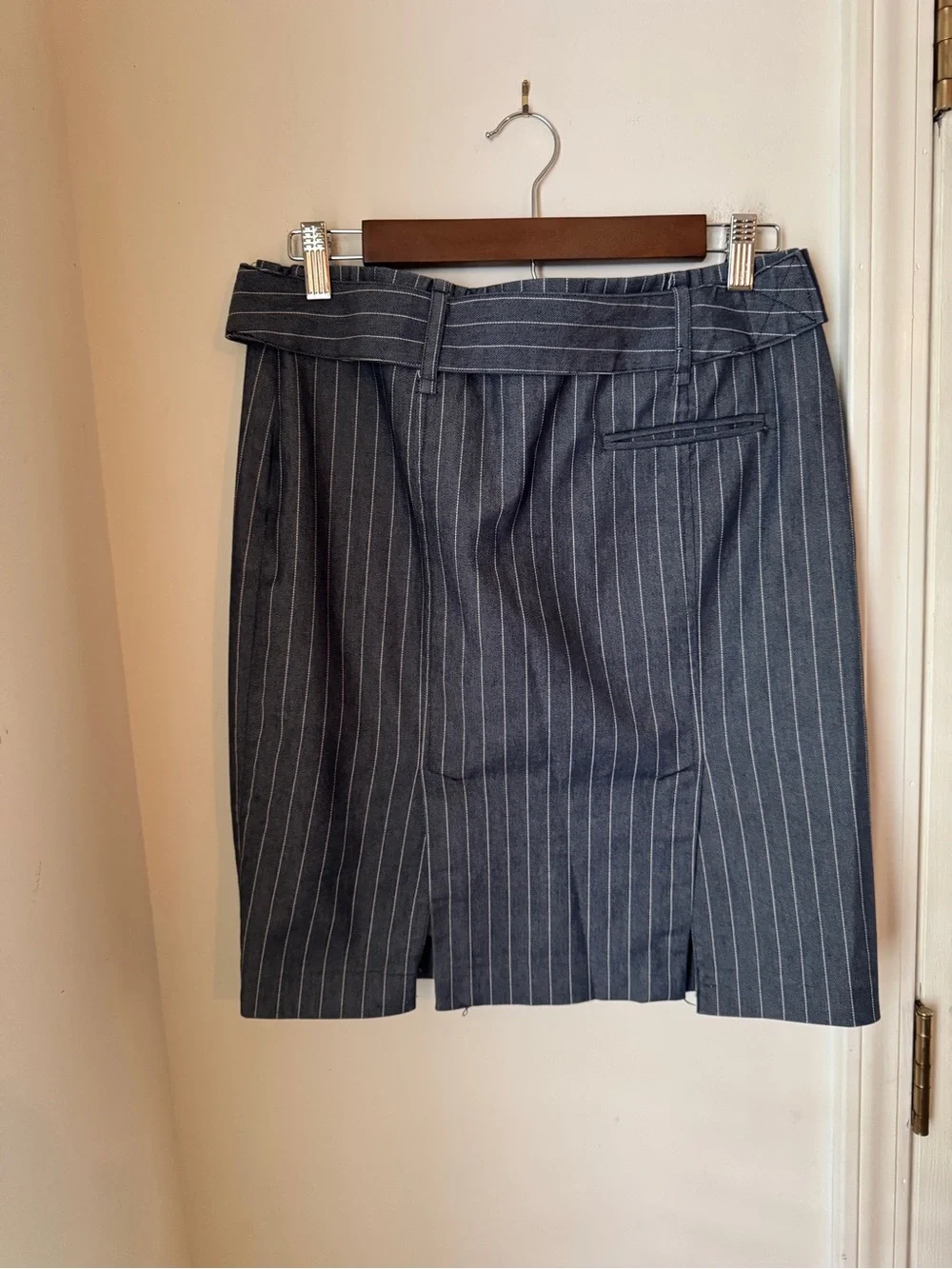 Body‎ By Victoria 90's Denim Blue Belted Pinstripe Pencil Skirt Size 6
